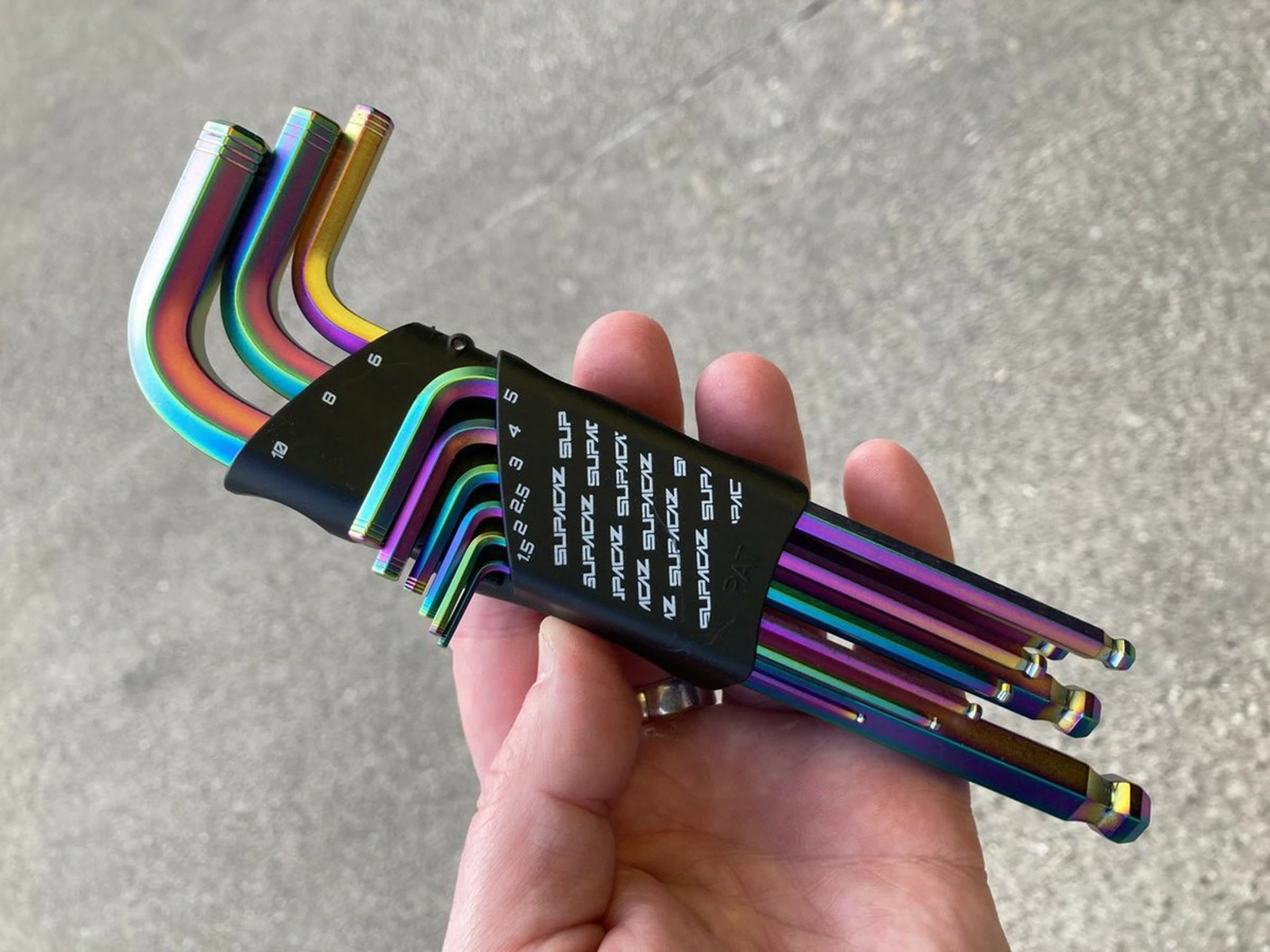 SUPACAZ Multi-tool Allen Keyz Oil Slick 9 Fonctions â Image 3